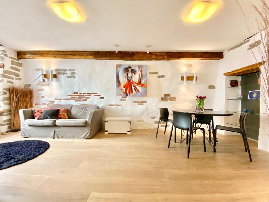 Appartamento Old Town Lai Street With Private Parking